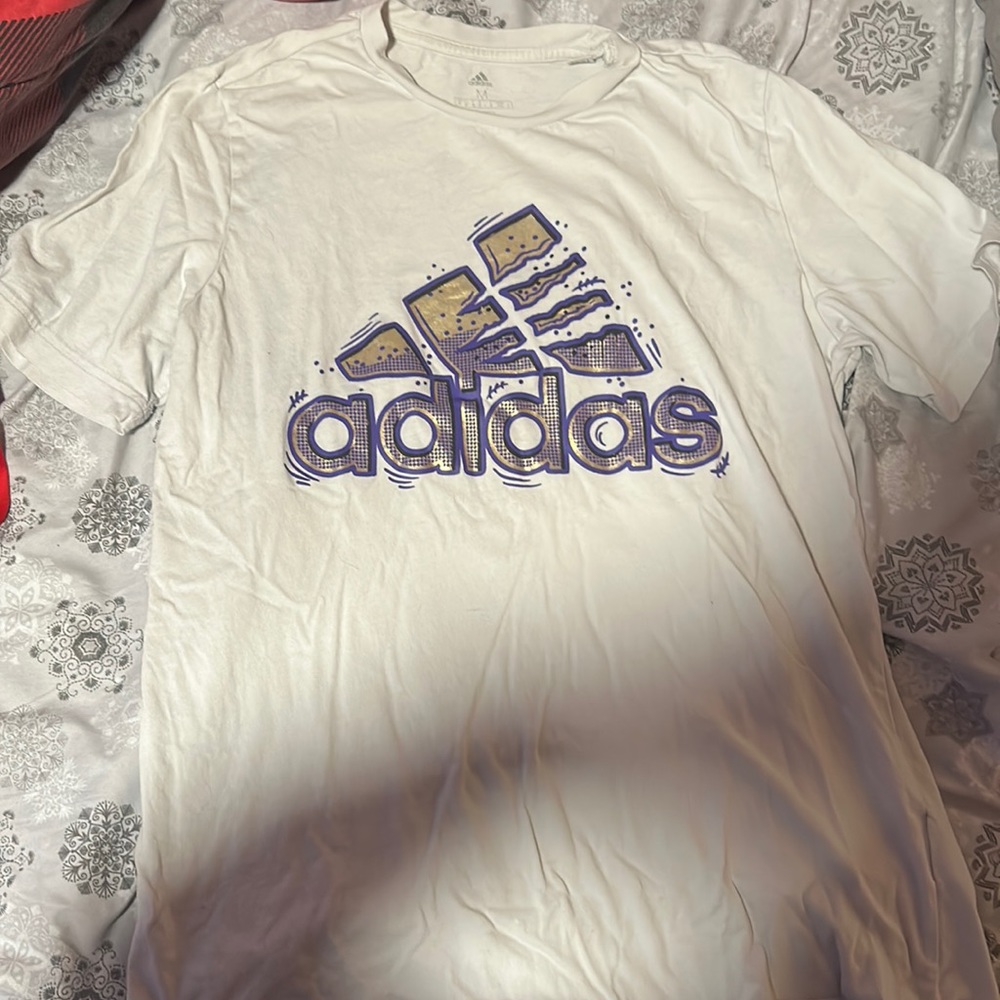 Men’s Adidas tee